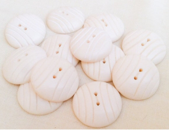 12 round carved white buttons for crafts and accessories 20mm