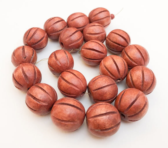 Carved Round Wood Beads 20mm Brown 16