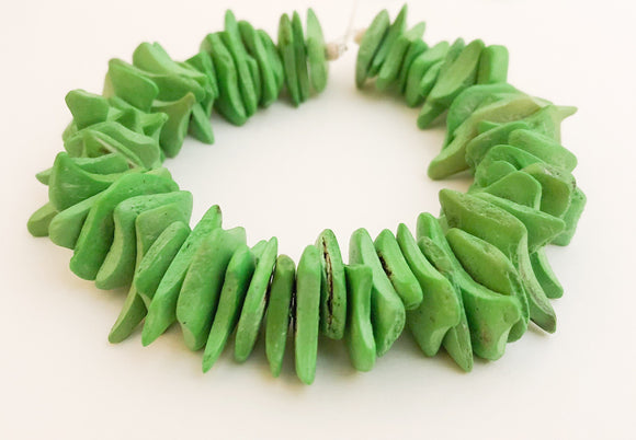 Coconut Wood Chips, Medium Coco Chips, Coconut Shell Lime Green, Natural Wood Beads 7