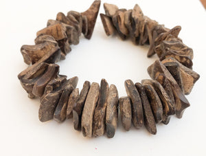 Coconut Wood Chips, Medium Coco Chips, Coconut Shell Brown Natural Wood Beads 7 " strand