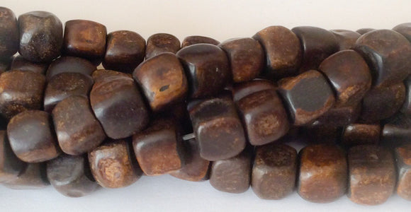 Burnt horn cube beads 16