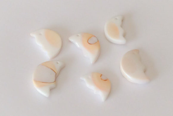 Cute shell charms crescent-6pcs