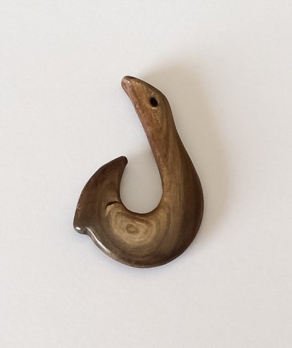 Fish hook pendant, horn pendant, hand carved horn, burnt horn Maori fish hook 35mm