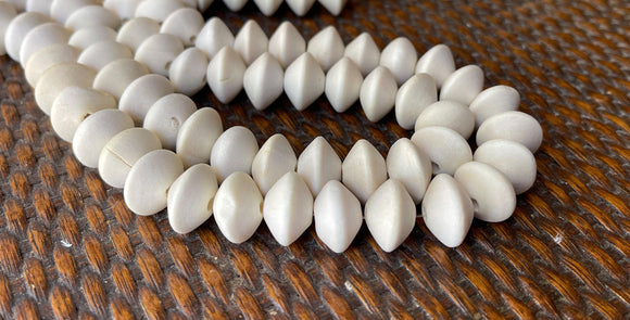 White Wood 15MM Saucer Beads Cream